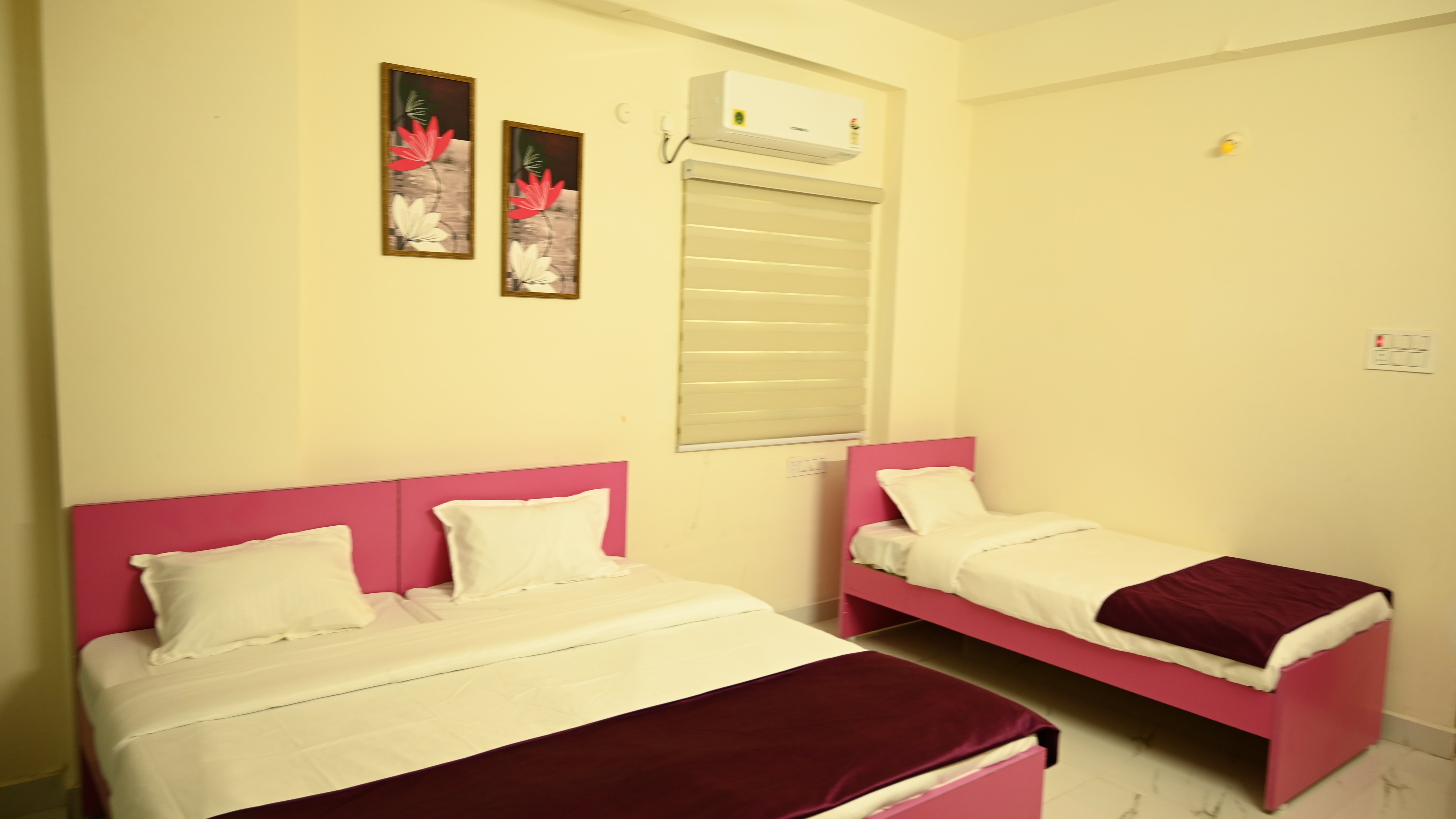 Triple Room